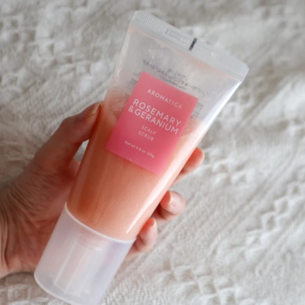 メガ割おすすめ アロマティカ ローズマリー&ゼラニウムスカルプスクラブ