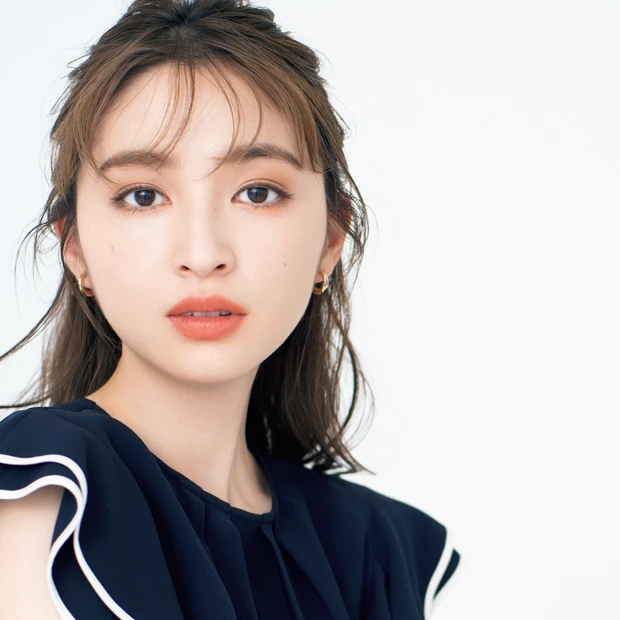 フェイスパウダーでマスク崩れを防止！ 長井かおりさんが教える6つのテクニ…