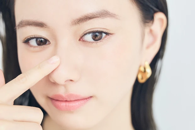 山本舞香さん×ヴァレンティノ ビューティ媚びない色気を醸し出すサマーメイク_7