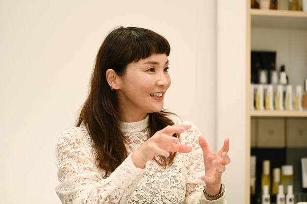 集英社 マキアオンライン 高井佳子 編集長 BEAUDOUBLE uka