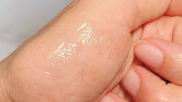 「毛穴がつるりっ！？」毛穴悩みに徹底アプローチ！！【オバジC リファインローション】
_2_3