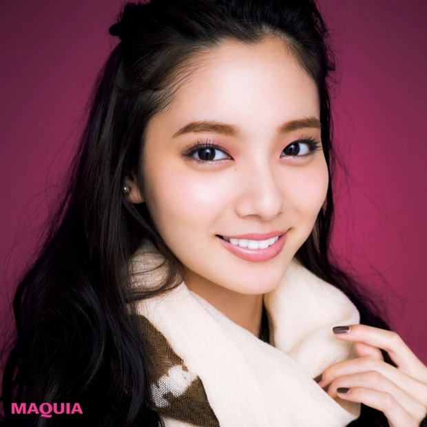 フランボワーズのアクセント♡ 色気が宿るベリーショコラメイク