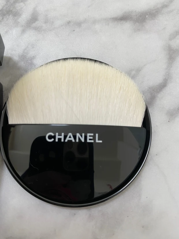 CHANEL シャネル コスメ　デパコス　ハイライト　ファンデーション　ヌメロアンドゥシャネル 