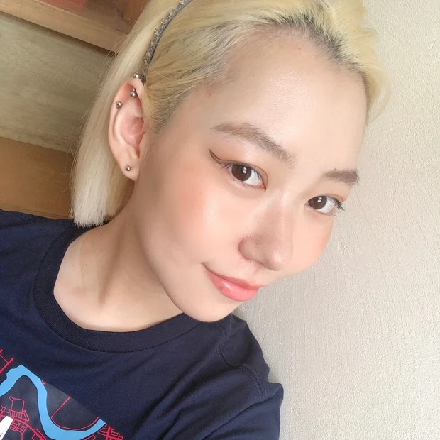 【日焼けメイク】太陽に愛されたお肌になる！ソーラーグロウ イルミネーティングパウダー デュオ【夏肌】_4_2