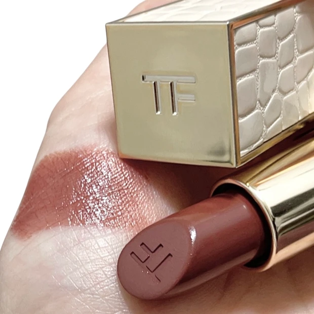 TOM FORDリップ カラー 17 スウォッチ