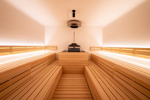 三鷹駅　FLOBA　フロバ　女性　サウナ　ロウリュウ　薬草　アロマ