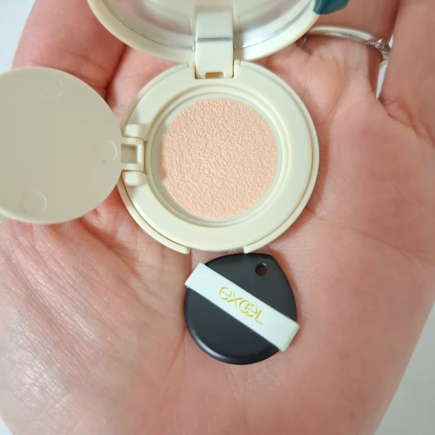 エクセルのミニチュアチャームクッションファンデーション