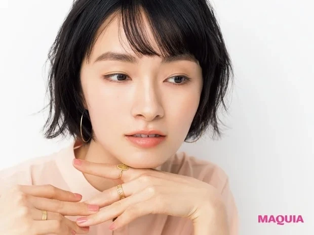 2. 斜めバングの時は眉尻スッキリ眉