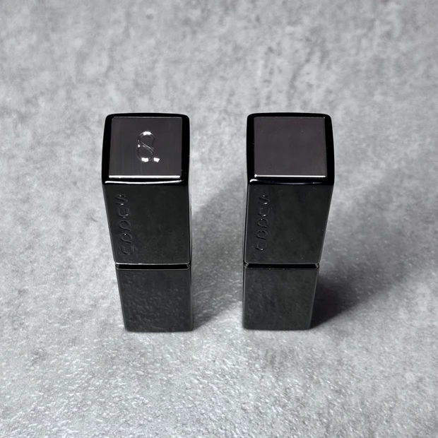 モイスチャーグレイズリップスティック モイスチャーリッチリップスティック 比較