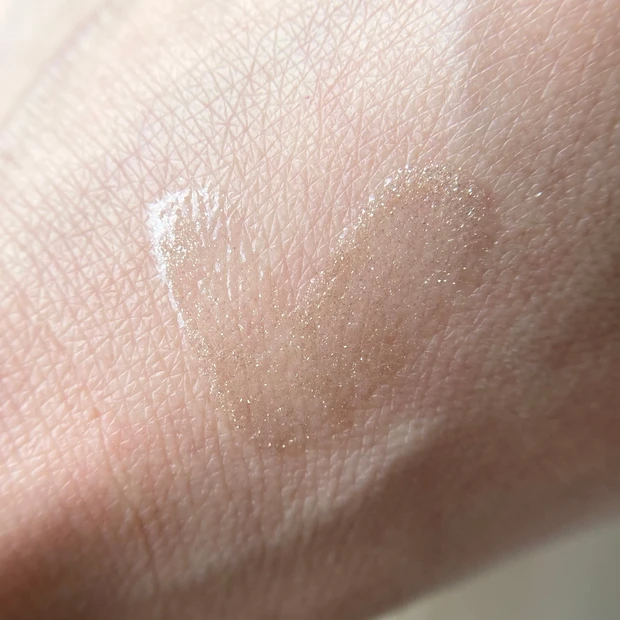 【クリスマスコフレ2022,レビュー!!第二弾】
今年チョイスした、デパコス編はコレ!!
乙女心をくすぐるデザインに、キラつやコスメが盛り沢山♡♡_15_3