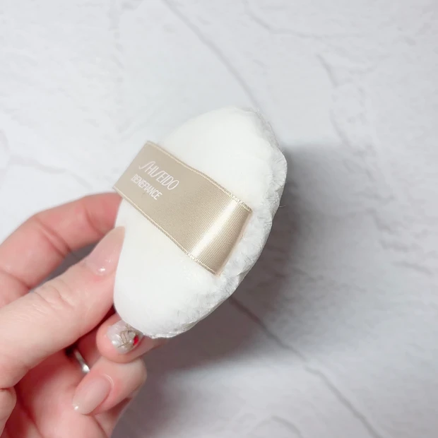 ヒロ買い続出！資生堂　ブライトニング スキンケアパウダー  