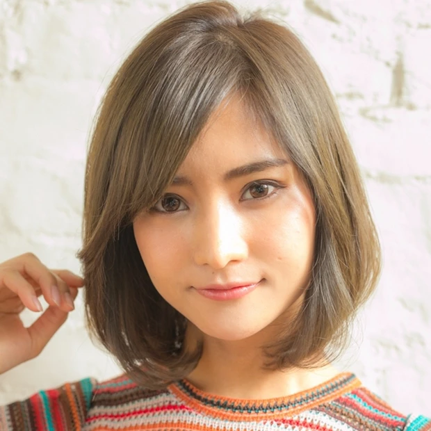 伸ばしかけ　髪型　ボブ　「オリージュカラー」で仕上げる透明感ボブ