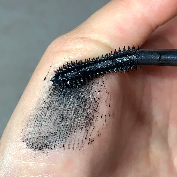 新作 マスカラ ディオールショウ オーバーボリューム スウォッチ