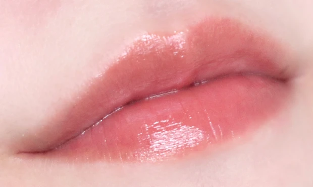 Laka(ラカ) ボンディンググロウリップスティック 205 イエべ春 イエべ秋