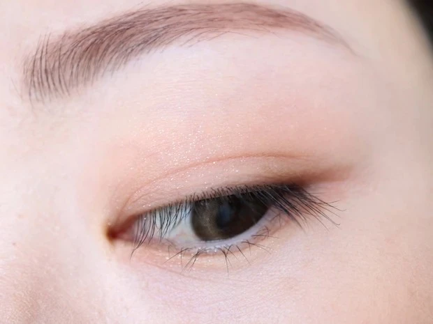 【おすすめ韓国アイシャドウ⑫】Laka（ラカ）モノアイシャドウ マットシャドウ 911 Terrapeach／917 May 各￥1045　アイメイク