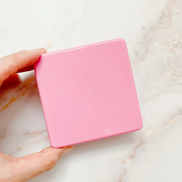 【ダイソー メイクブラシドライクリーナー】おすすめ！ブラシに付いたパウダーを簡単に落とせます！〜金曜夜のぶっちゃけ美容#15〜_4_2