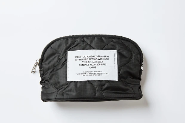 マキア 佐藤ありさ ポーチの中身 FORME