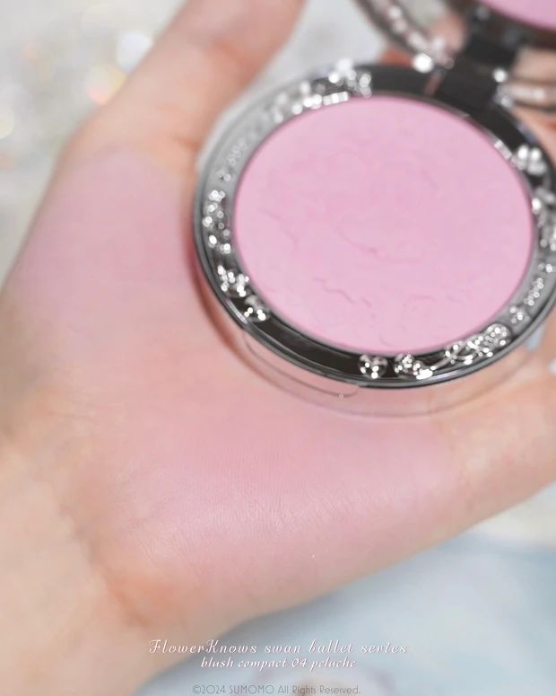 フラワーノーズがかわいすぎる!ドリーミーな世界観に惹き込まれるコスメの購入品レビュー♡_2_2