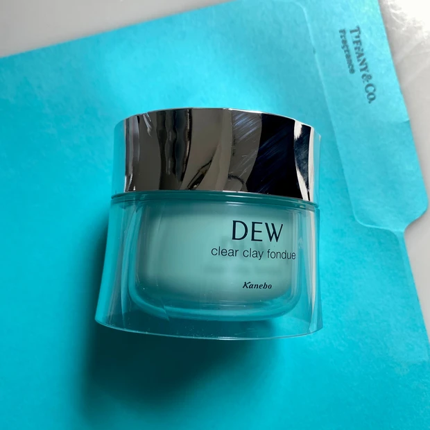 ティファニーブルー色の数量限定のクレイパックはアロマミントの香り。とろ〜りとつぶつぶで角質ケア。_5_2