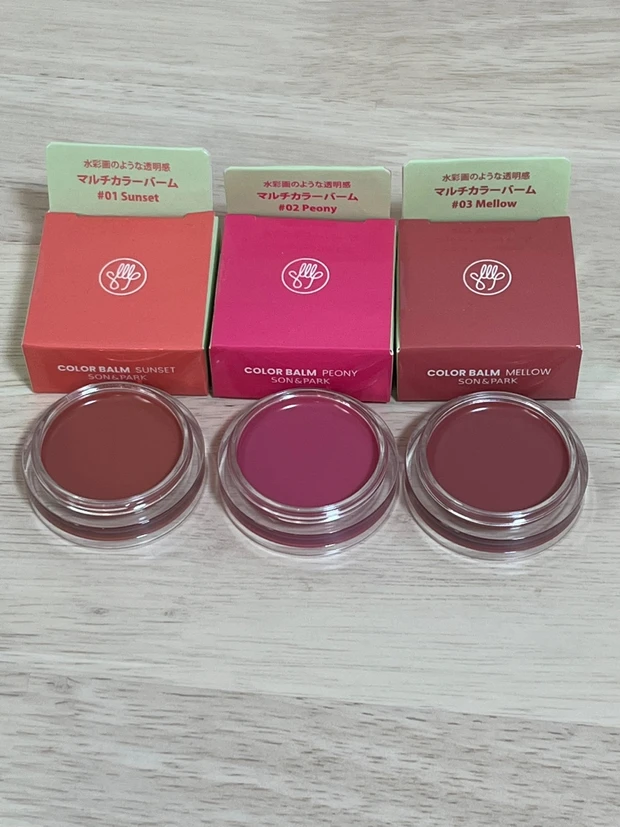 唇や頬に自然なツヤと血色感をプラス💓
_1