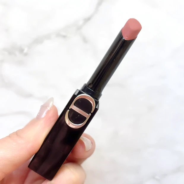 イエベ春のベストコスメ2025リップ編、第2位は「DIOR　ルージュディオールオンステージ　120 アイコニック ローズ シャイン」