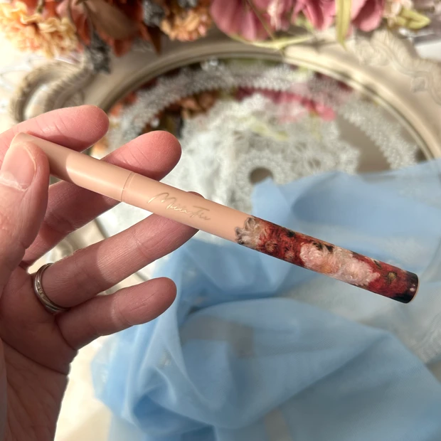 ミルフィー 絵画リキッドアイライナー 04 ピンクパール