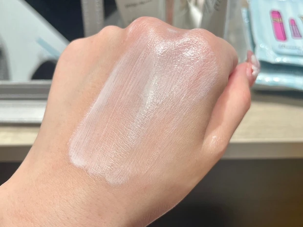 アリィー 美耐久プライマー テクスチャー