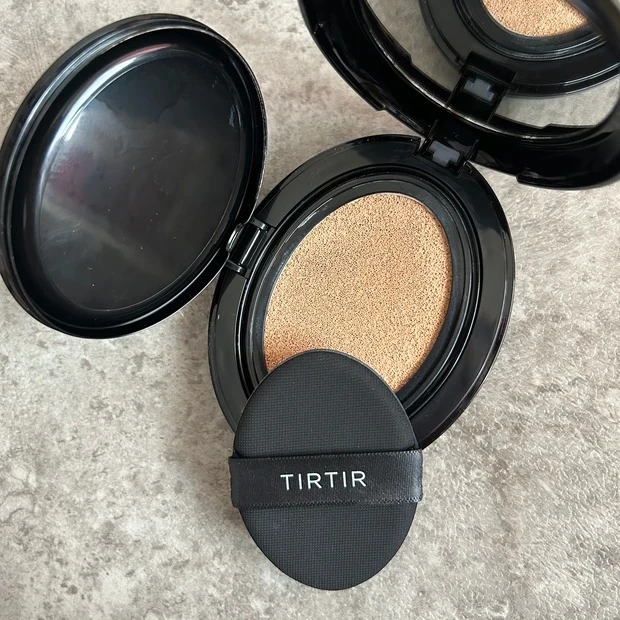 TIRTIR ティルティル クッションファンデ 黒 マスクフィットクッション