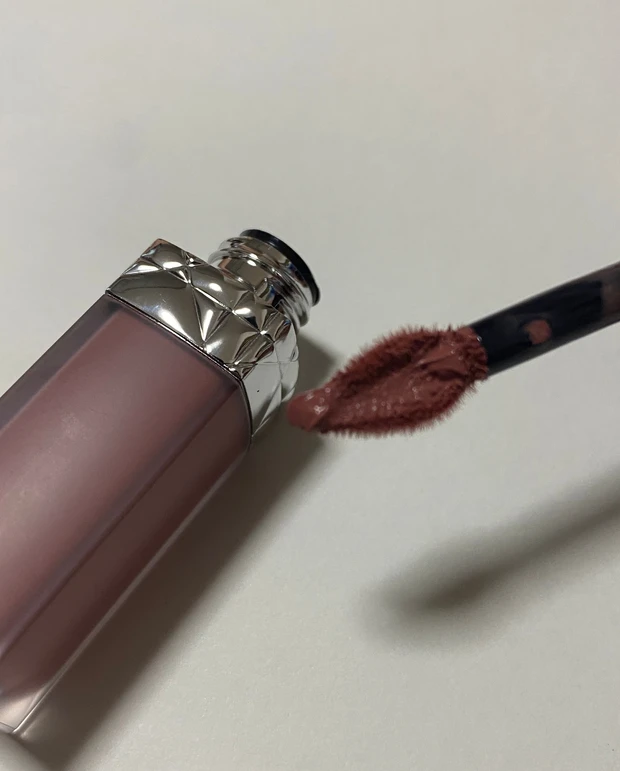 ルージュココブルーム　CHANEL リップ　ディオール ルージュディオール フォーエヴァーリキッド