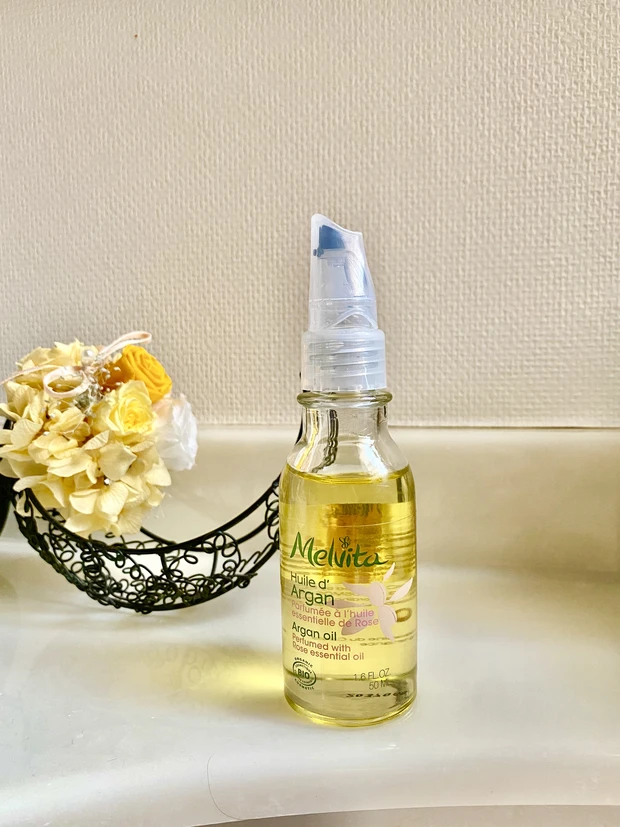 スキンケア段階でツヤが仕込まれるからメイク前ブースターに特にお勧め。_1_1