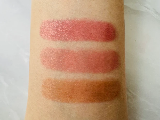 KATEのリップモンスター クリアトーン C01 炎化モンスター・C02 肉色モンスター・C03 枝化モンスターのスウォッチ