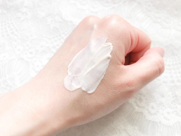 \ 子育てママ必見! / ちょっとその辺まで♪1000円で買えるなめらか本舗の保湿するUV下地がスゴい♡_3