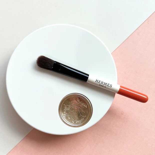 【新作コスメ】適当塗りでセレブ顔！？１年のご褒美にぴったり「エルメス　オンブル ドゥ エルメス パレット クワテュール 」徹底レビュー_1_2