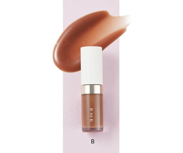 鈴木えみ 2026年春気になるトレンドコスメ RMK リップ ルミナイザー EX-05