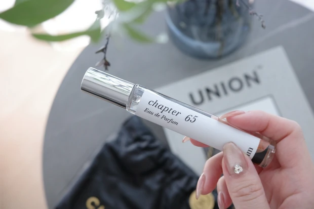 いい女の香りってこれか！🥹【 𝗔𝗶𝗮𝗺 】chapter65
_1