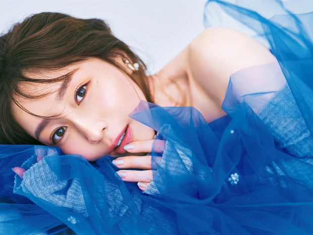 いくつになっても無垢な気持ちや 表情を持ち合わせていたいと 思わせてくれるハッピーメイクにキュン♡