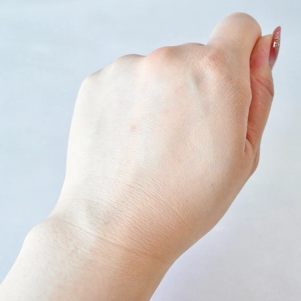 プリマヴィスタ デイトリートメントバーム ローラーファンデ カバー力