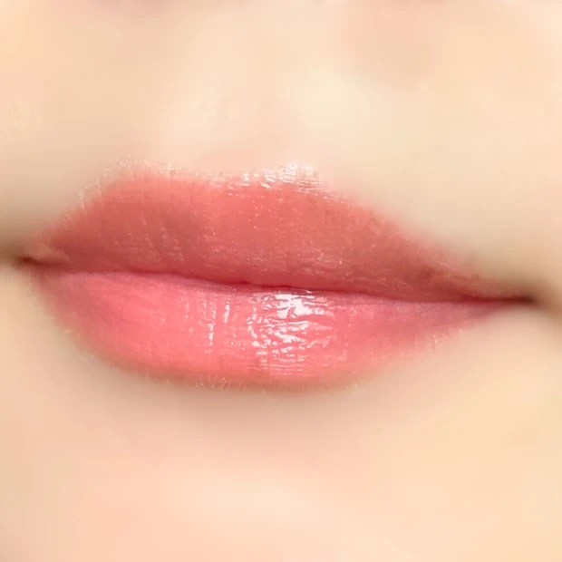 【シャネル】落ちないと話題のリップ「ル ルージュ デュオ ウルトラ トゥニュ」をレビュー｜実際に塗ってみた結果は？_9_2