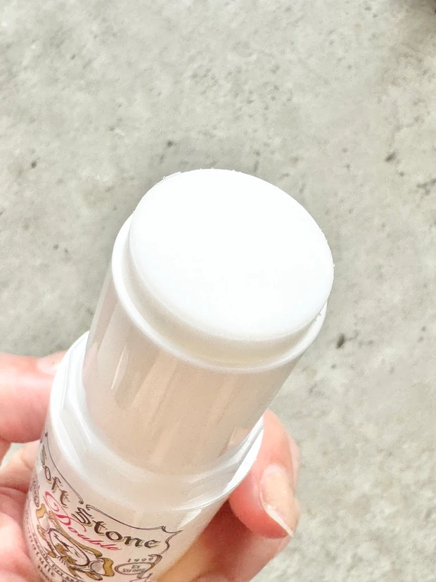 デオナチュレ　汗対策　脇汗　ソフトストーン