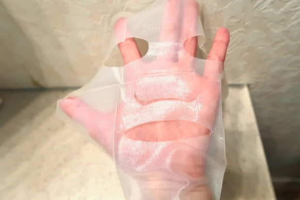 【デイリーからスペシャルな日まで！最新フェイスマスク5選】_12