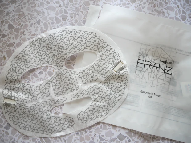 【おこもり美容】微小電流が流れる？！韓国発シートマスクがすごい♡_4_2