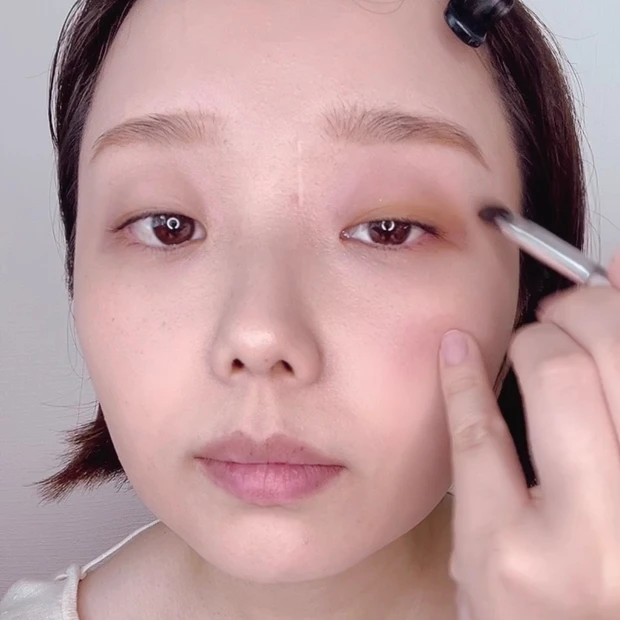 【イエベ春向けメイク】ファミマで買えるプチプラコンビニコスメsopo（ソポ）アイパレット 02 スモーキーブルーで作る、イエベ春のカーキメイク【20％オフセール中!!】_5