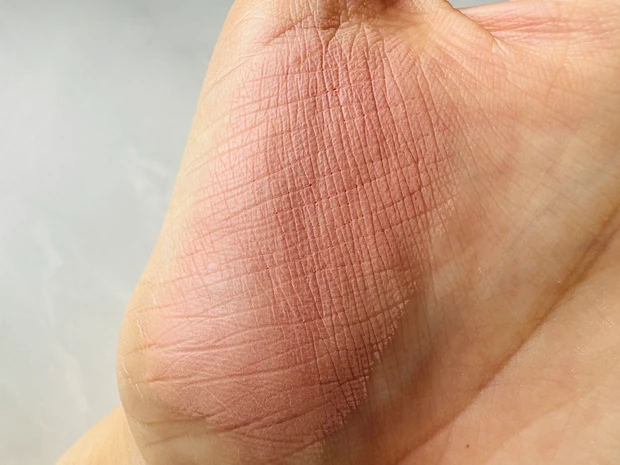 アピューのジューシーパンメレンゲチーク CR02 グアバメレンゲ