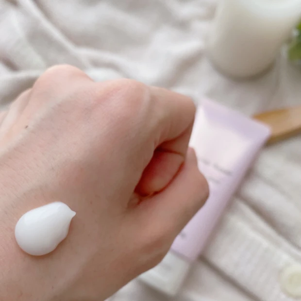 翌朝の透明感のために！オールインワンジェルで手軽に＜保湿ケア＆角質柔軟ケア＞を♪_2_2