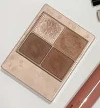 キャンメイク シルキースフレアイズ（マットタイプ)） [M05]マホガニーモカ