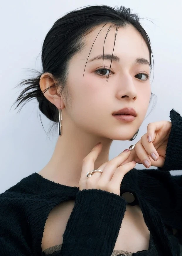 2025年乙女座の開運メイク　