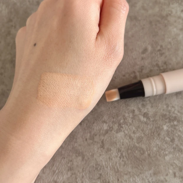 コレクティング ヴェール コンシーラー03 スウォッチ