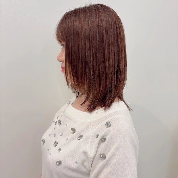 ヘアスタイル　左サイド