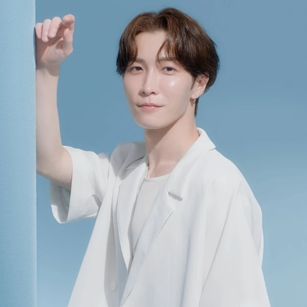 渡辺翔太さん出演のFLARUNÉ新ブランドムービーが解禁！ インタビューで語ったメンバーの意外な一面とは？