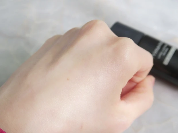 プリマヴィスタ スキンプロテクトベース〈皮脂崩れ防止〉超オイリー肌用、使い心地②